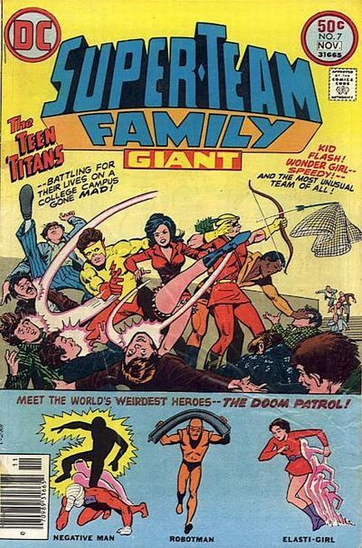 Cover of Super-Team Family (Vol 1) #7. One of 250,000 Vintage American Comics on sale from Krypton!