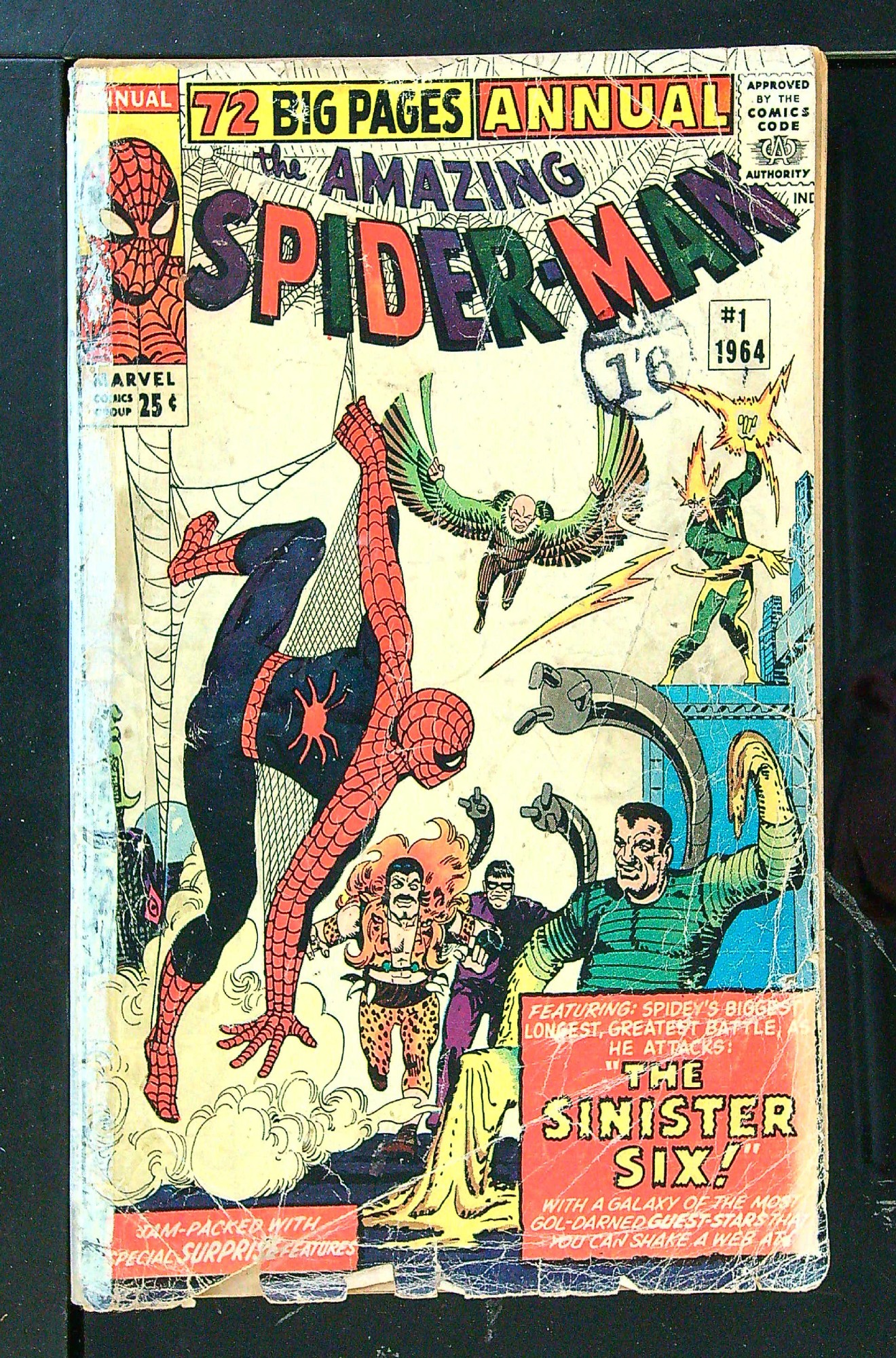Cover of Amazing Spider-Man Annual (Vol 1) #1. One of 250,000 Vintage American Comics on sale from Krypton!