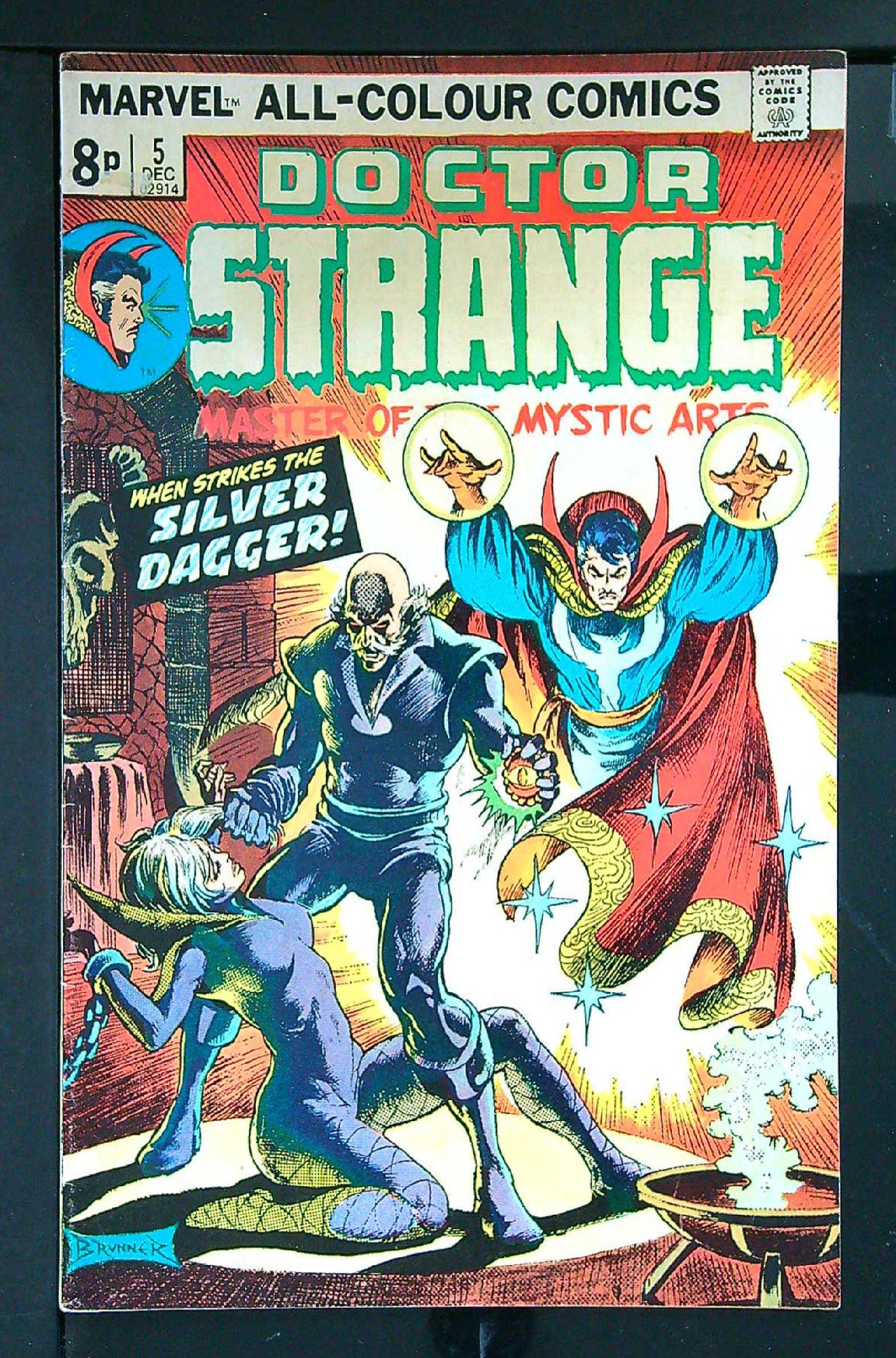 Cover of Doctor Strange (Vol 2) #5. One of 250,000 Vintage American Comics on sale from Krypton!